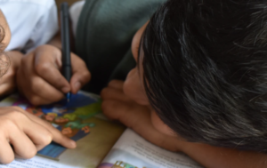 interaksi di tempat penitipan anak