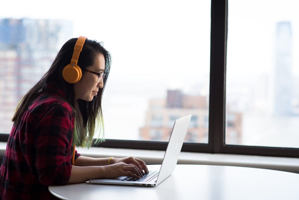 Listening IELTS