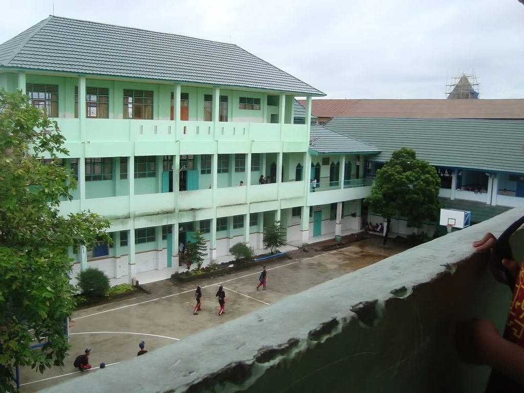 SMP Unggulan di Makassar