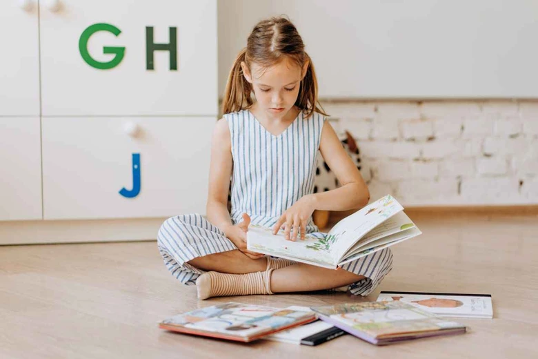 target anak belajar baca 1 bulan
